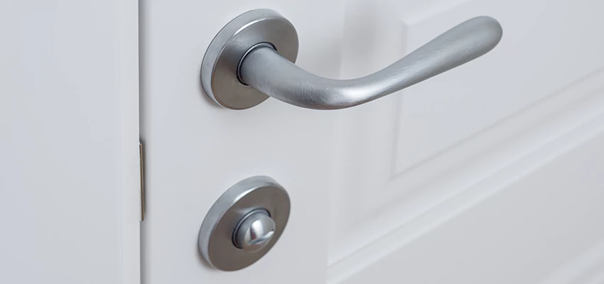 Single-Occupancy Restroom Locks Repair in Union City, New Jersey