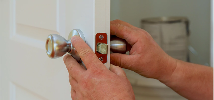 AAA Locksmiths For lock Replacement in Union City, New Jersey